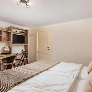 apartment-carolina-opatija.primorje-gorskikotar.com/